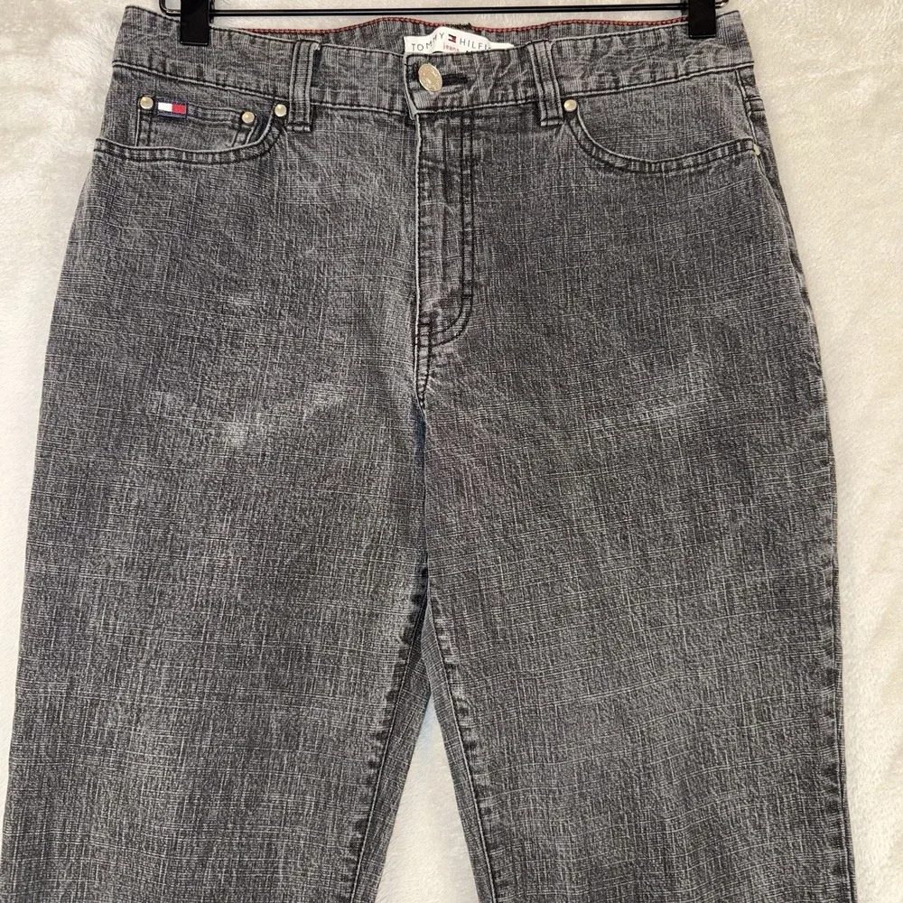 Tommy Hilfiger this product